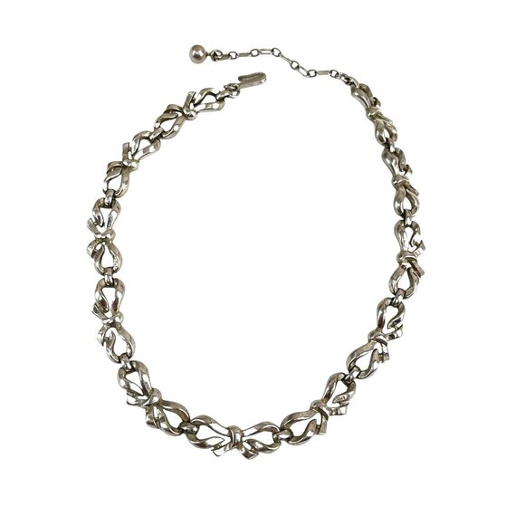 Trifari  Vintage Silver-Tone Interlocking Bow Chain Necklace Adjustable Lobster - Picture 2 of 6